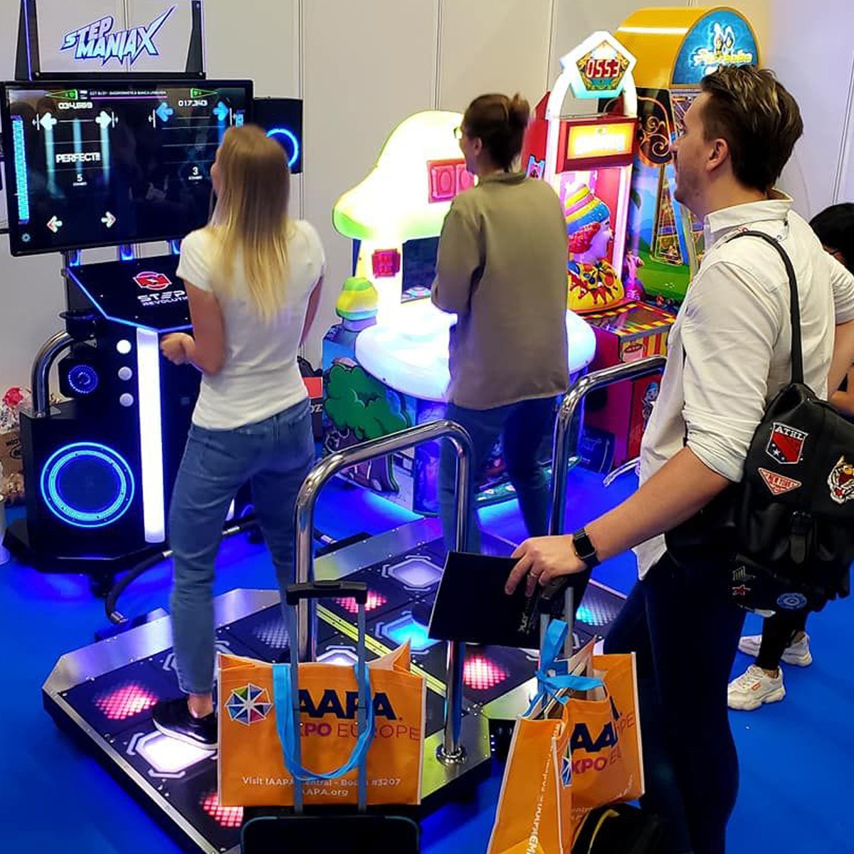 StepManiaX Arcade Dance Game – Dedicated Machine – 43″