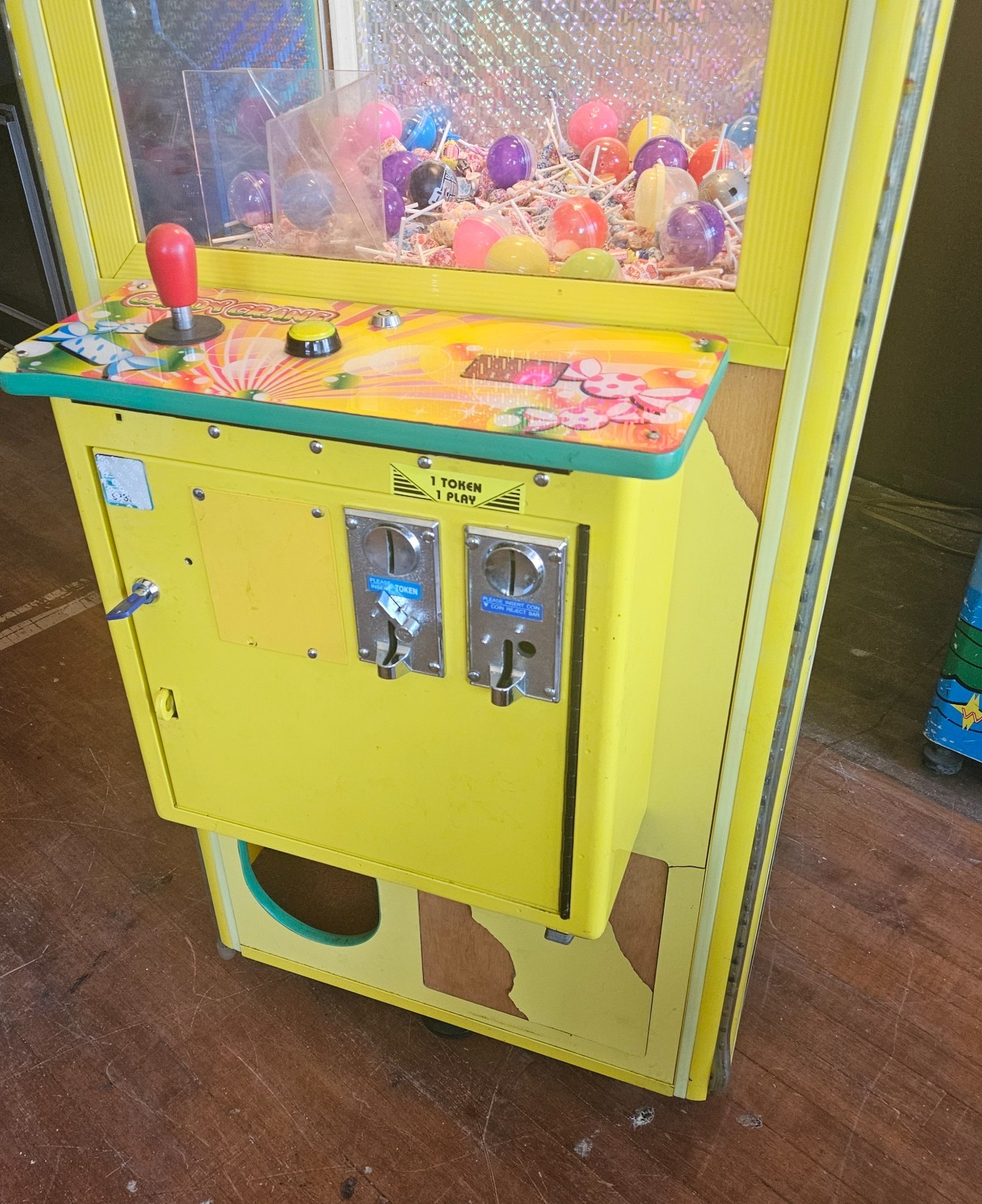 Coastal Amusements CANDY CRANE Arcade Prize Redemption Claw Machine WORKS