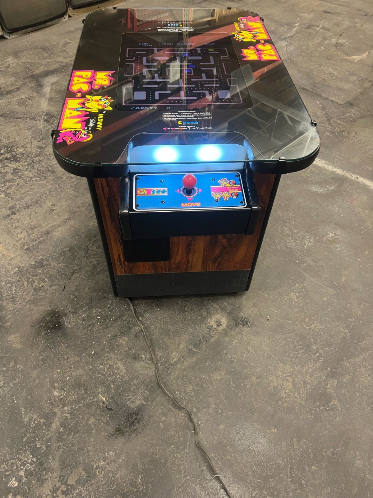 MS PAC-MAN ARCADE MACHINE COCKTAIL TABLE