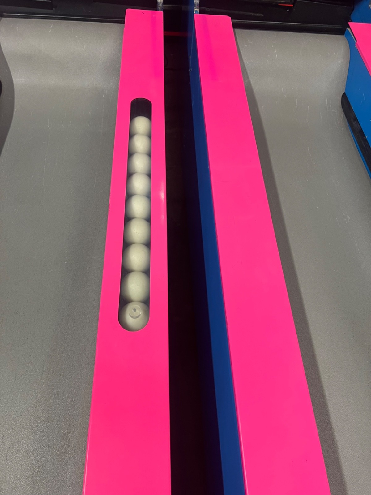 ICEBALL SKEEBALL MACHINE by ICE (Excellent) *RARE*