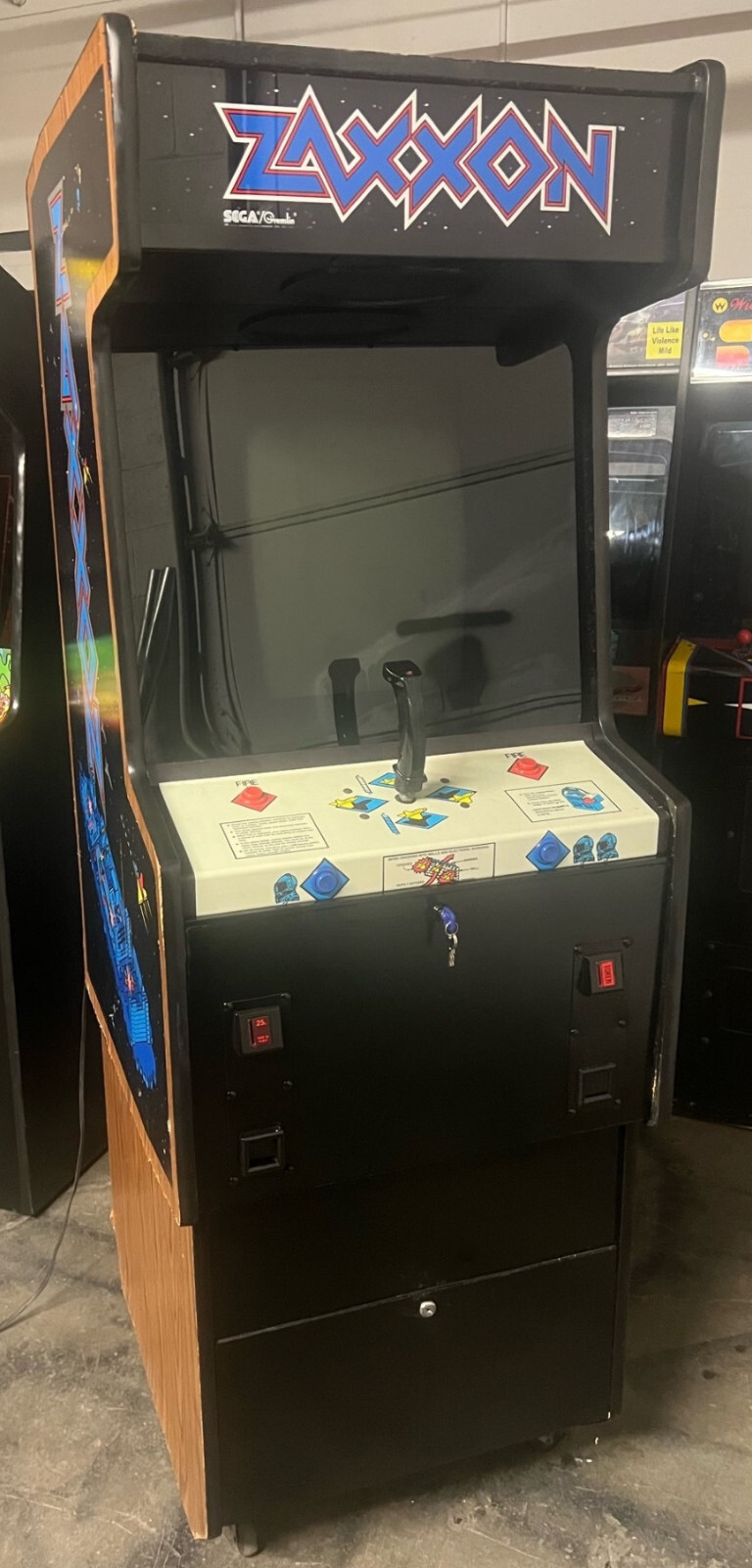 ZAXXON ARCADE MACHINE by SEGA/GREMLIN 1982 (Excellent Condition) *RARE*