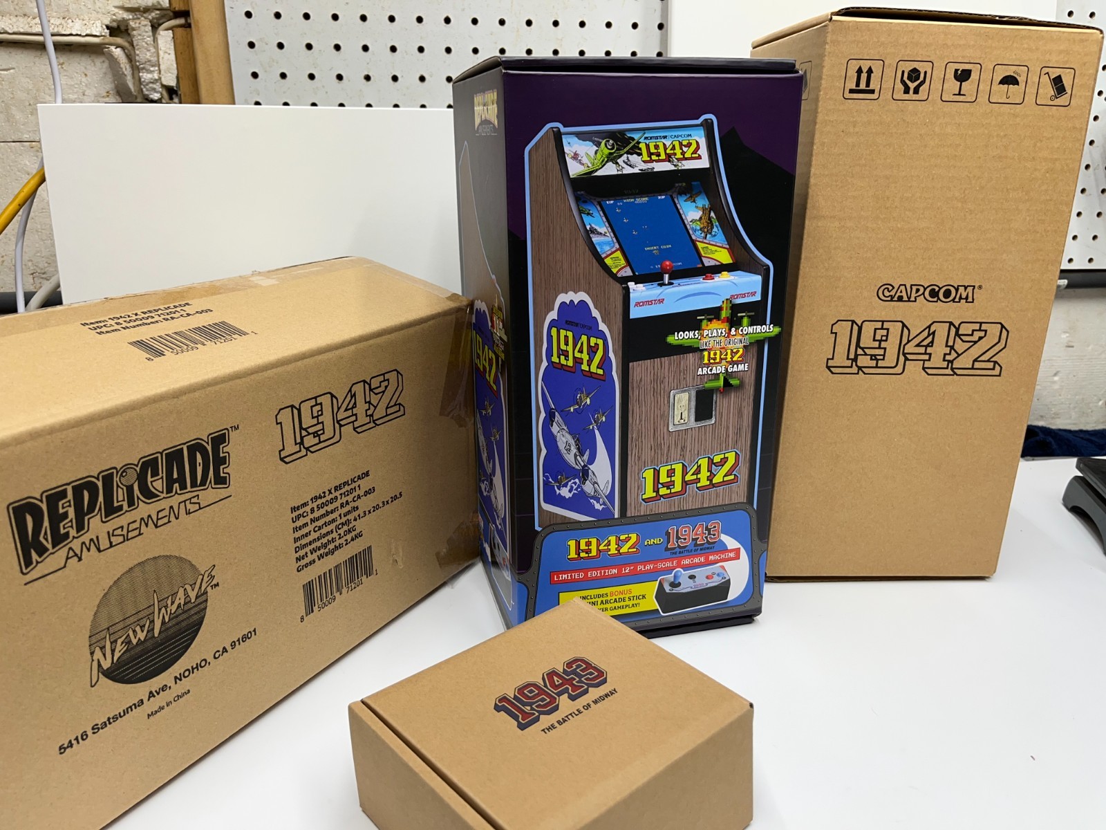 New Wave Toys Replicade 1942 & 1943 1/6 Scale Arcade Machine