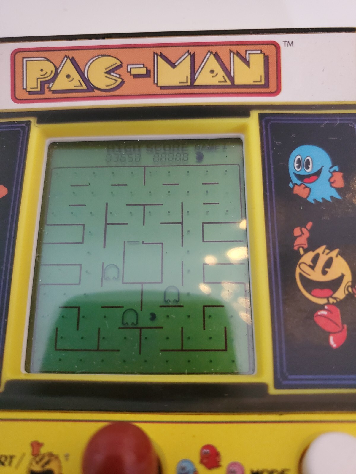 PAC-MAN Mini Arcade Game 6″ Handheld Machine Basic Fun Portable Battery Operated