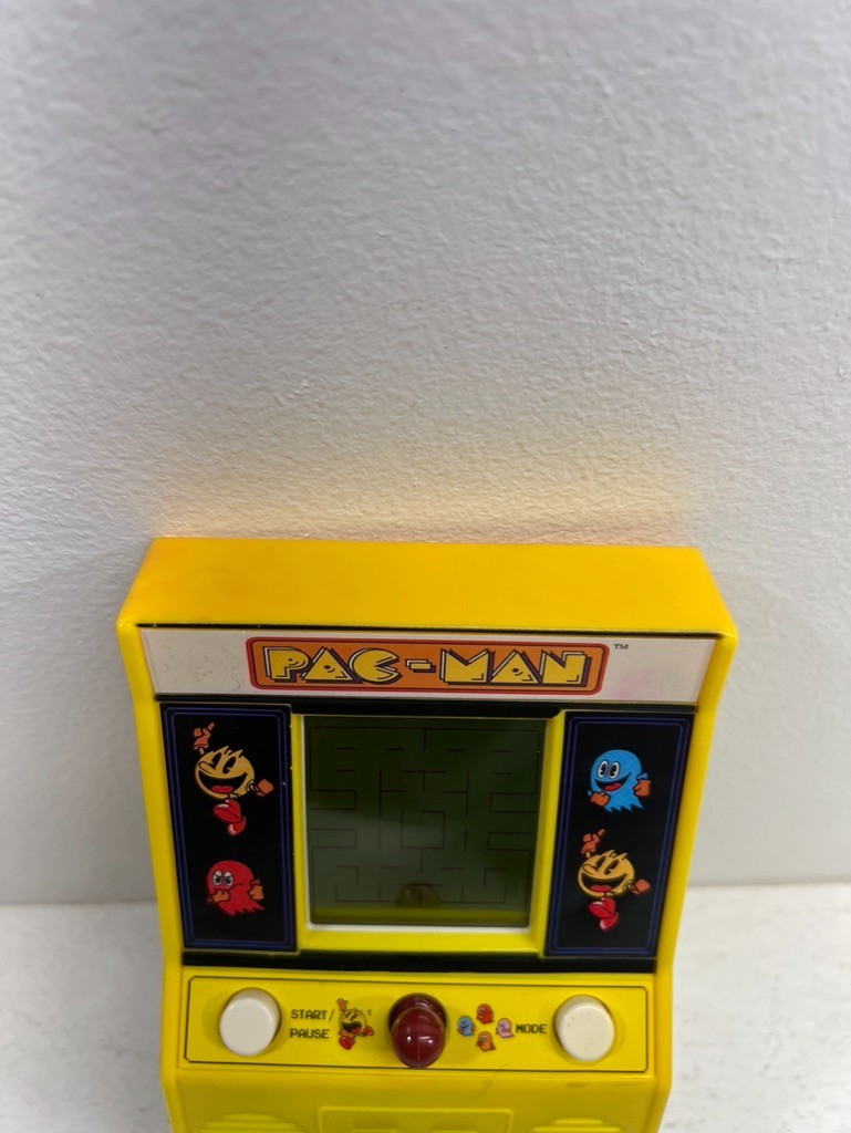 Pac-Man Mini Arcade Game 6″ Handheld Machine Basic Fun Battery Operated *Tested*