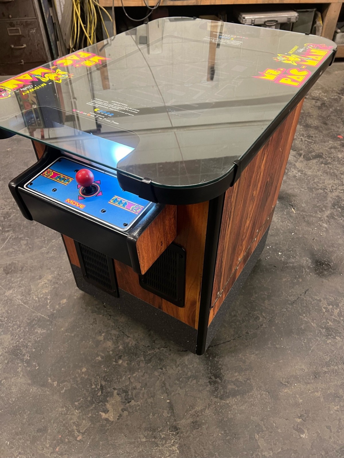 MS PAC-MAN ARCADE MACHINE COCKTAIL TABLE