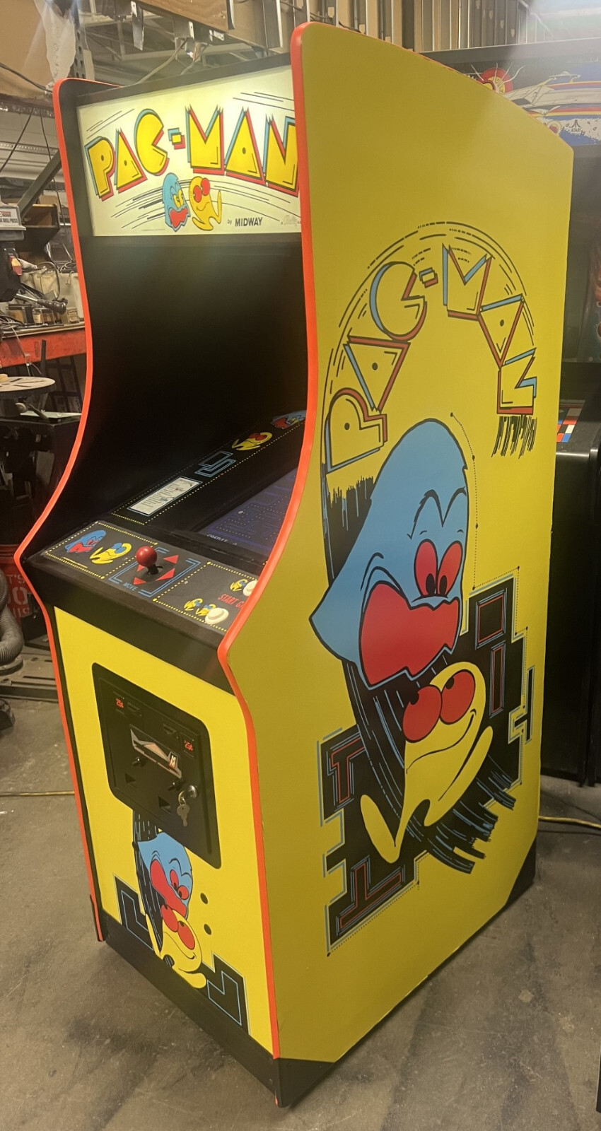 PAC-MAN ARCADE MACHINE by MIDWAY (Excellent Condition) *RARE*