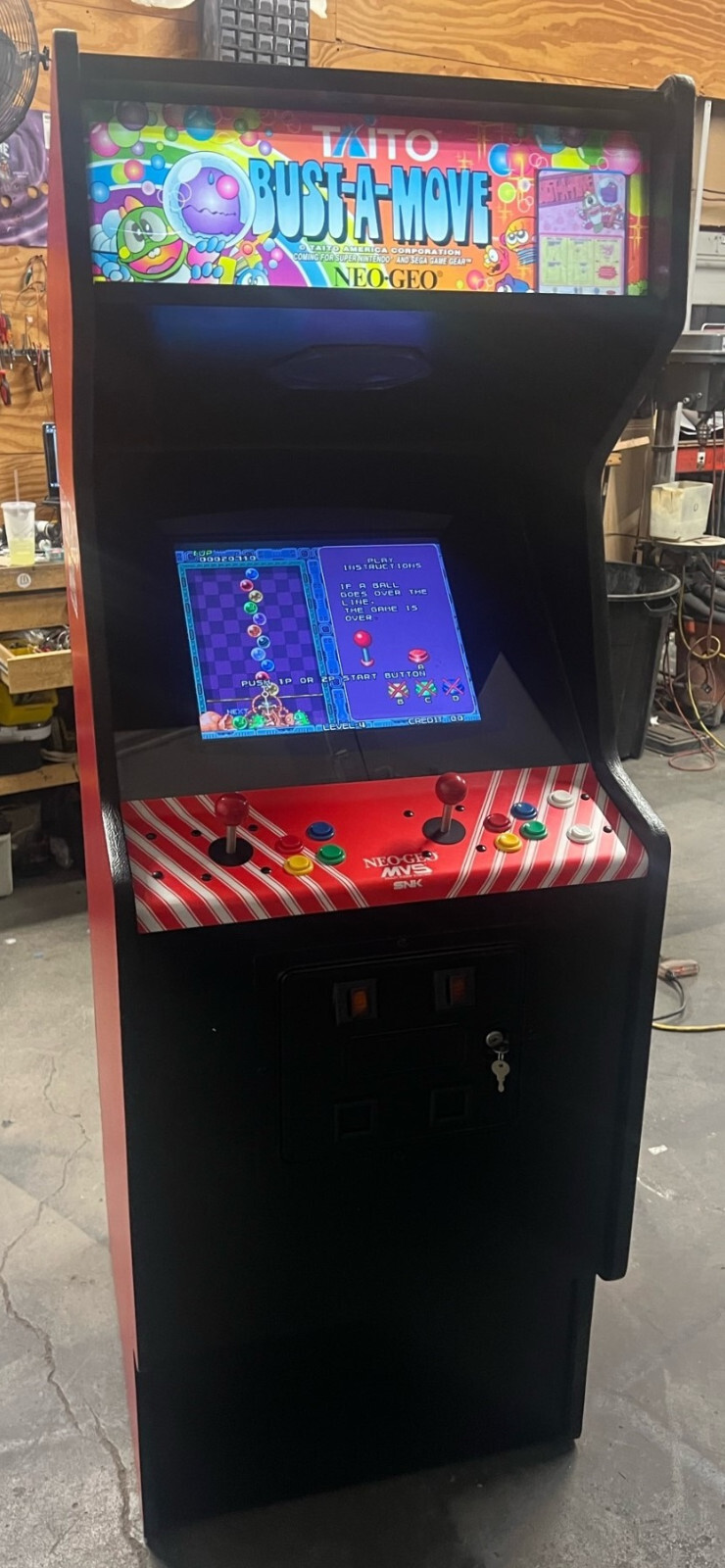 BUST A MOVE – NEO GEO ARCADE MACHINE by SNK (Excellent Condition) *RARE*