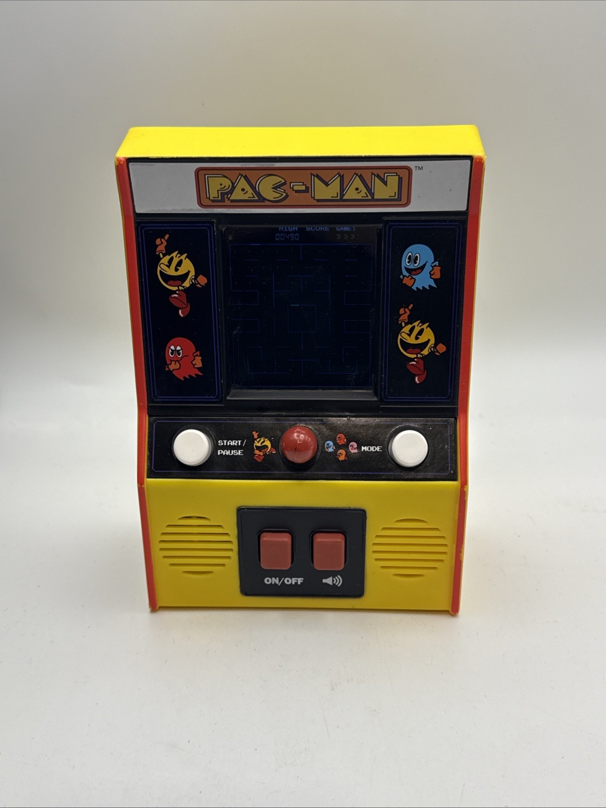 Pac-Man Handheld 2019 Retro Mini Arcade Classic Game Machine Bandai Namco