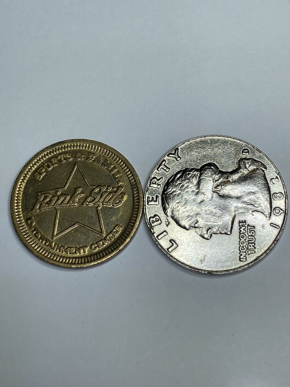 Vintage Rink Side Arcade Token Gurnee Illinois (#bc1)