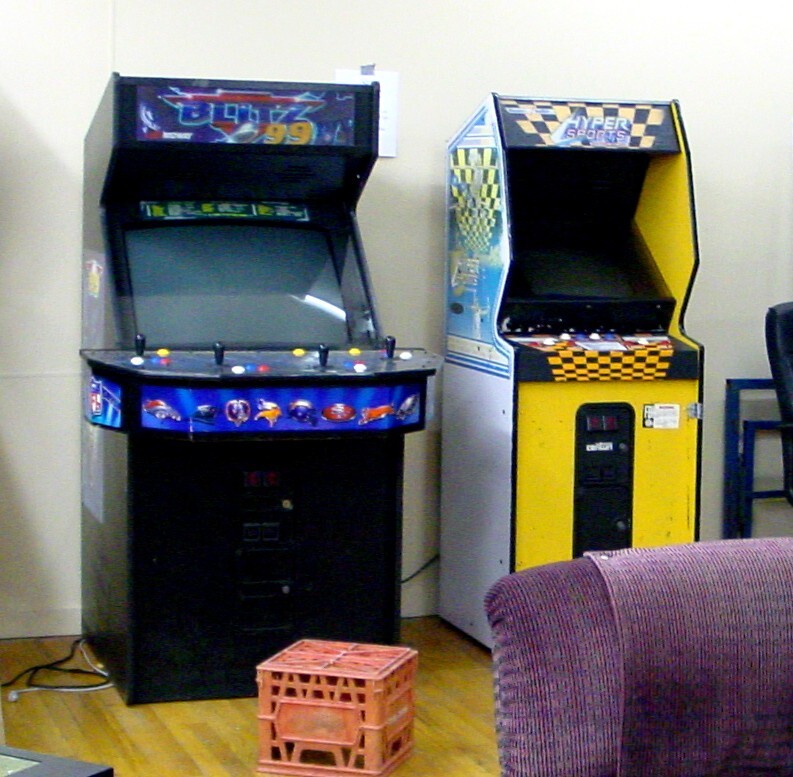 KONAMI HYPER SPORTS TRACK N FIELD ARCADE COIN OP VIDEO GAME Local Pick Up Only
