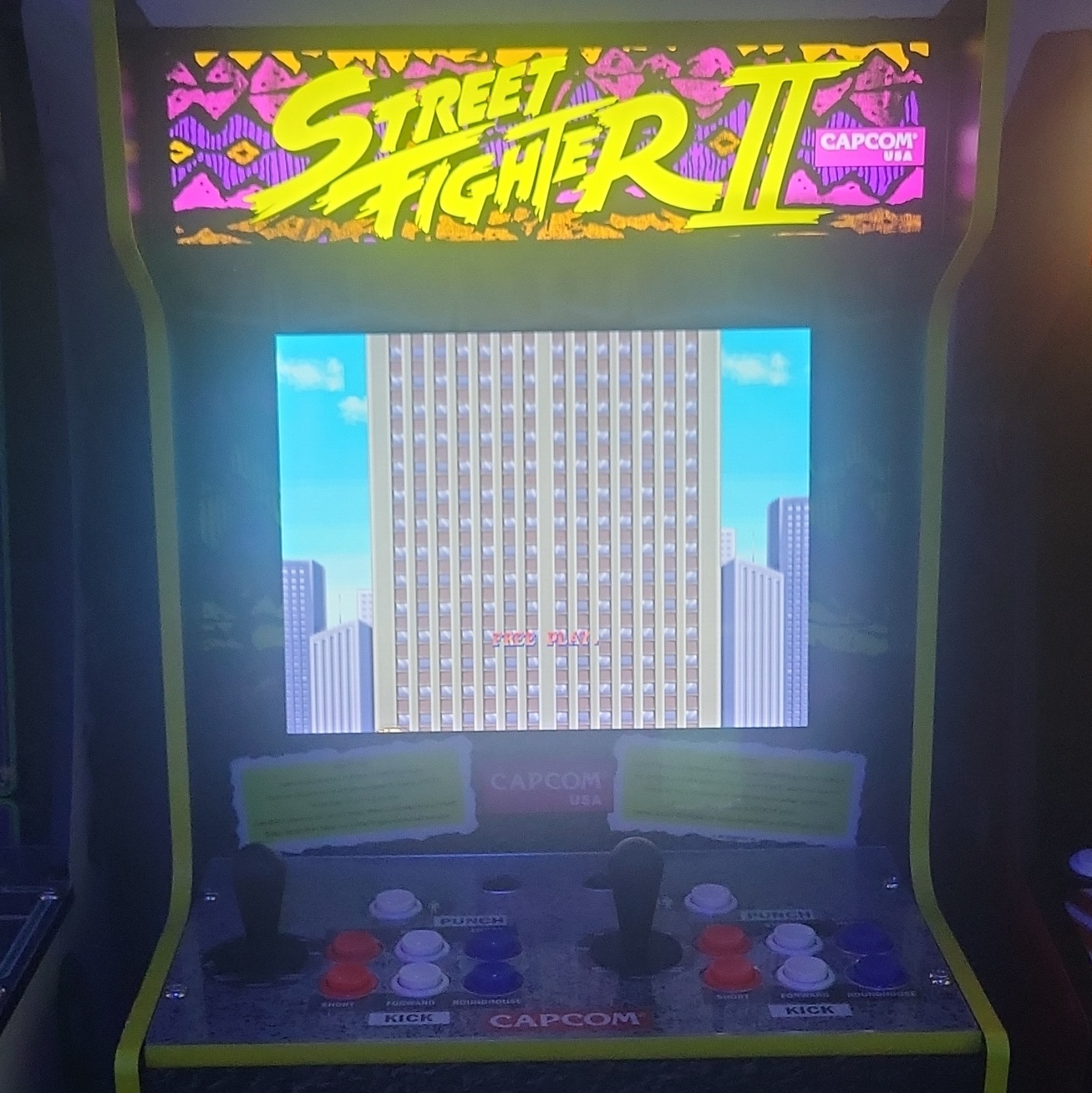 Arcade1Up Street Fighter II Capcom Video Arcade Machine Cabinet Reproduction