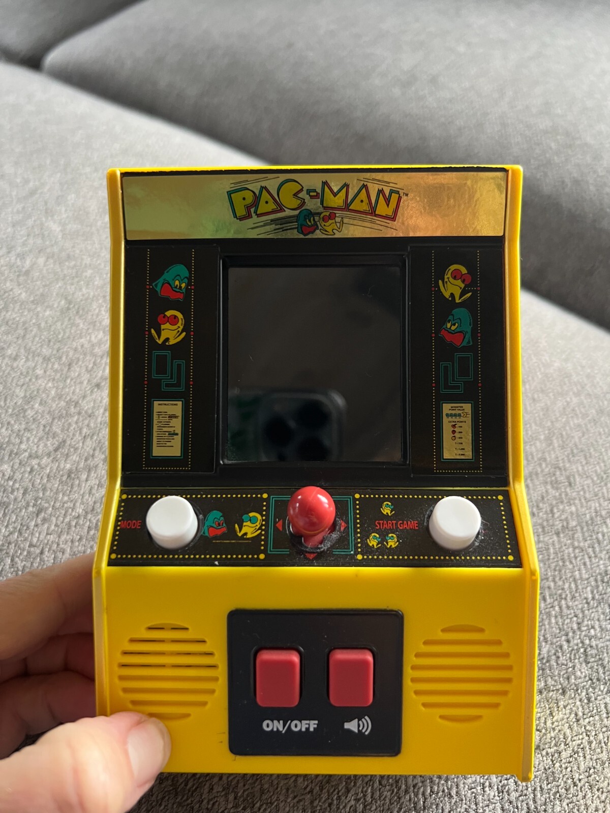Bandai/Namco Pac-man Handheld Mini Arcade Retro Pacman Video Game Machine Toy