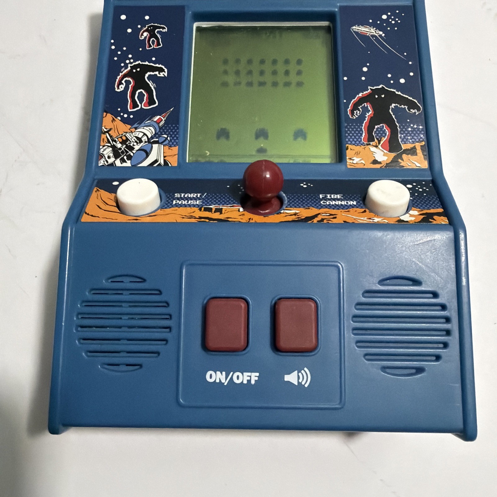 2016 Taito Space Invaders Retro Mini Arcade Hand Held Video Game – Works 100%