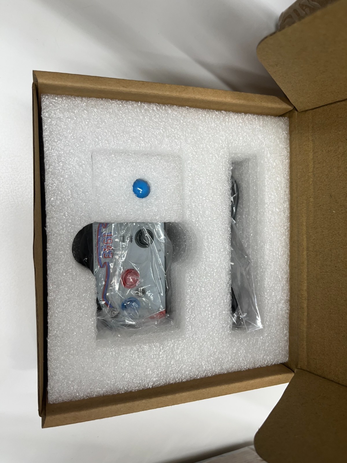 New Wave Toys Replicade 1942 & 1943 1/6 Scale Arcade Machine