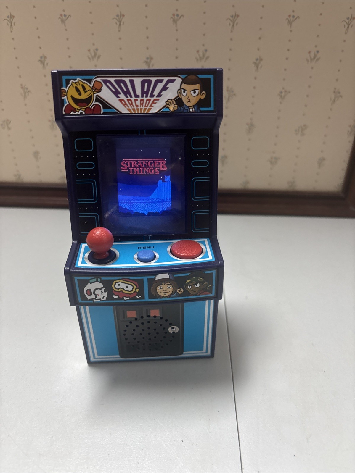 STRANGER THINGS PALACE ARCADE HASBRO MINI GAME Unit Many Games Tested And Works