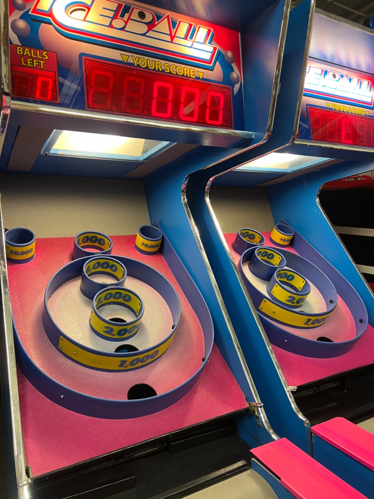 ICEBALL SKEEBALL MACHINE by ICE (Excellent) *RARE*