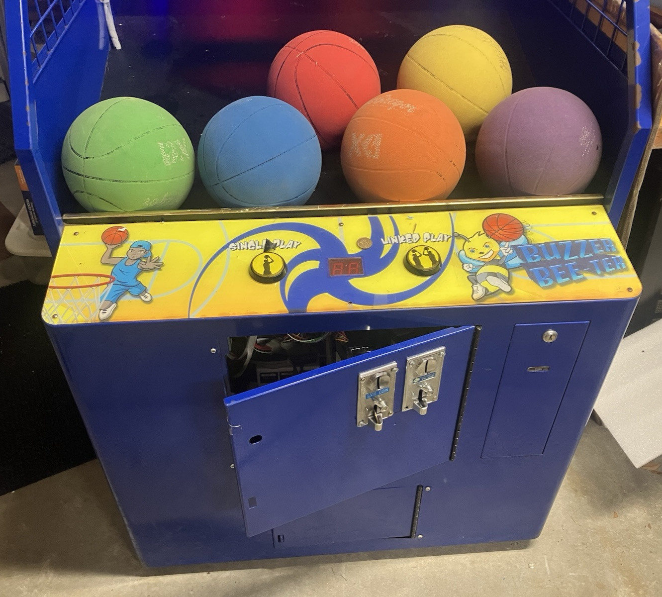 Buzzer Beeter Operate Commercial Basketball Arcade game. Super Fun! works great!