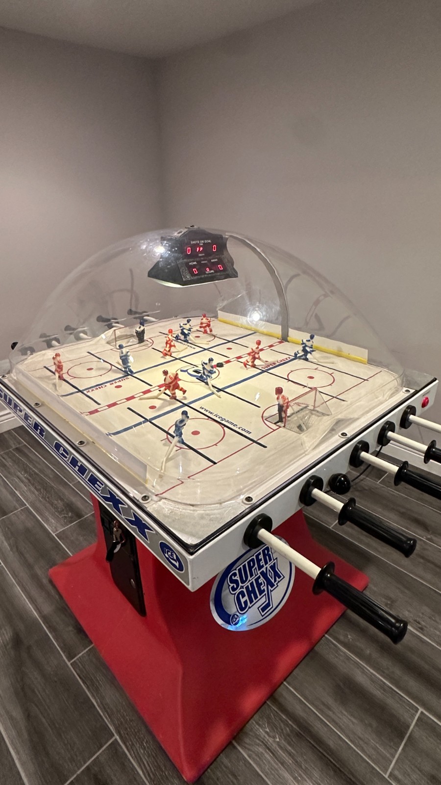 SUPER CHEXX Bubble Hockey Arcade Table – USA vs Canada – Coin Op – Great Condit!