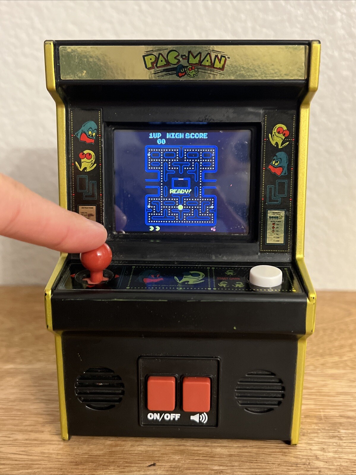 Pac Man Video Game Mini Arcade Machine Bandai Plastic Toy 2020