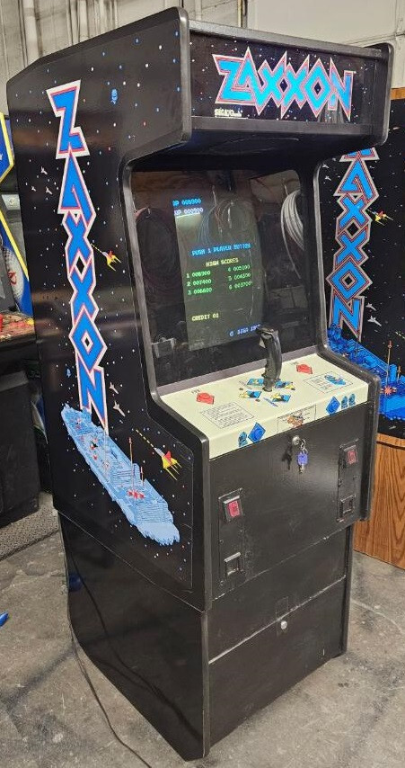 ZAXXON ARCADE MACHINE by SEGA/GREMLIN 1982 (Excellent Condition) *RARE*