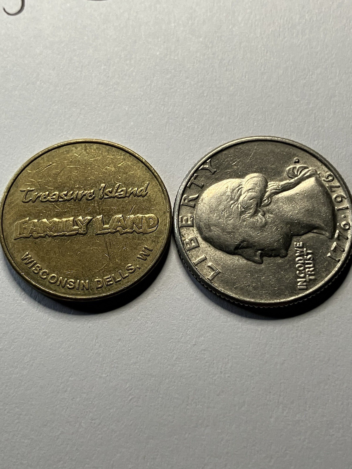 OLD BAY OF DREAMS – TREASURE ISLAND FAMILY LAND ARCADE TOKEN WISONSIN DELLS #un1
