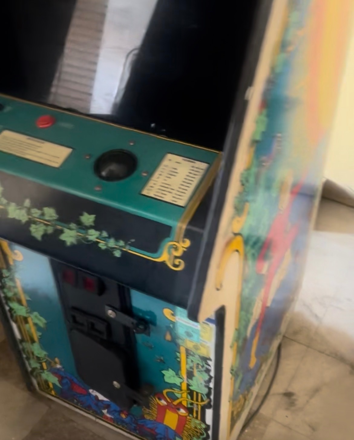 Atari Millipede Multicolor Arcade Machine