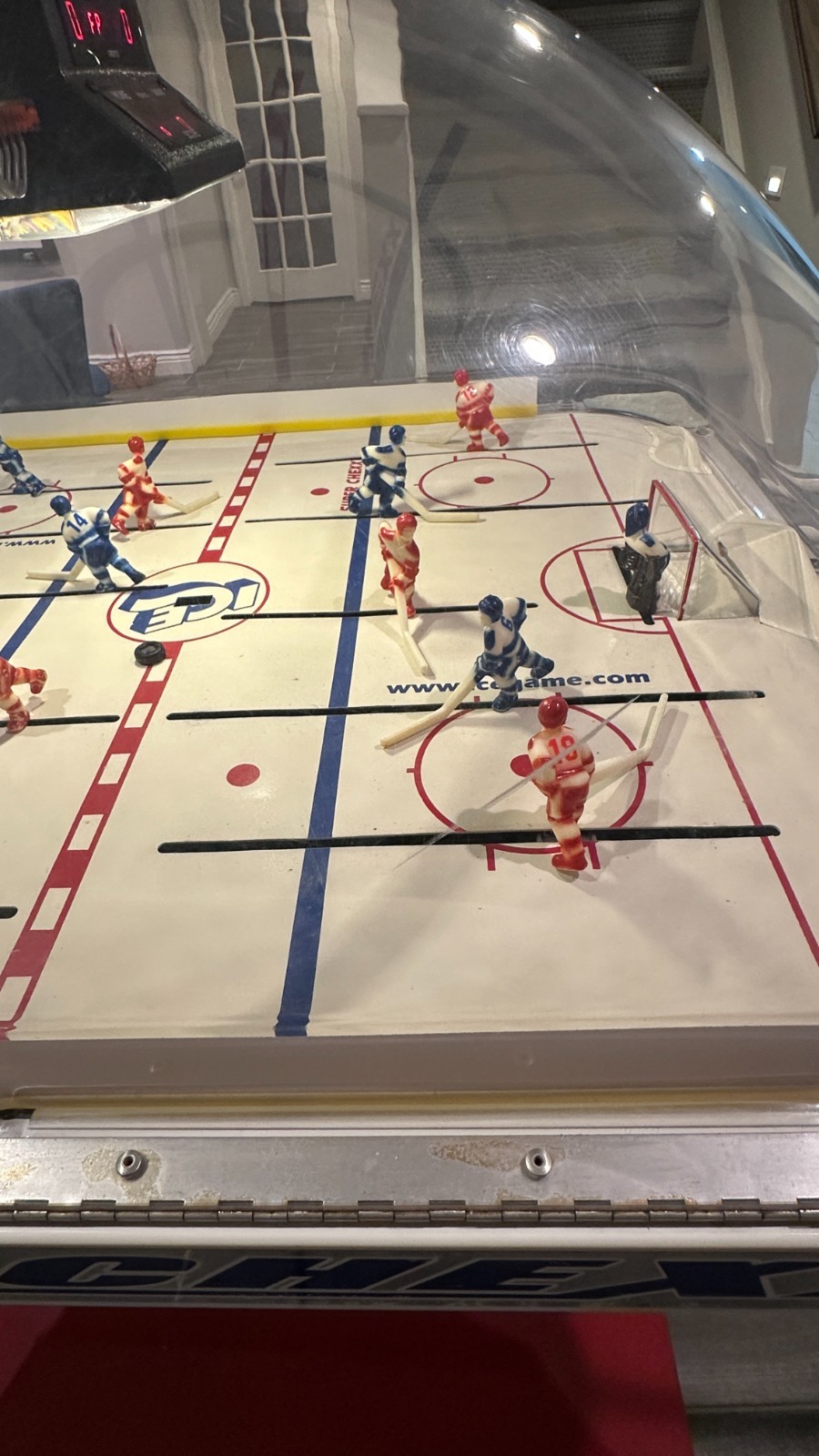 SUPER CHEXX Bubble Hockey Arcade Table – USA vs Canada – Coin Op – Great Condit!