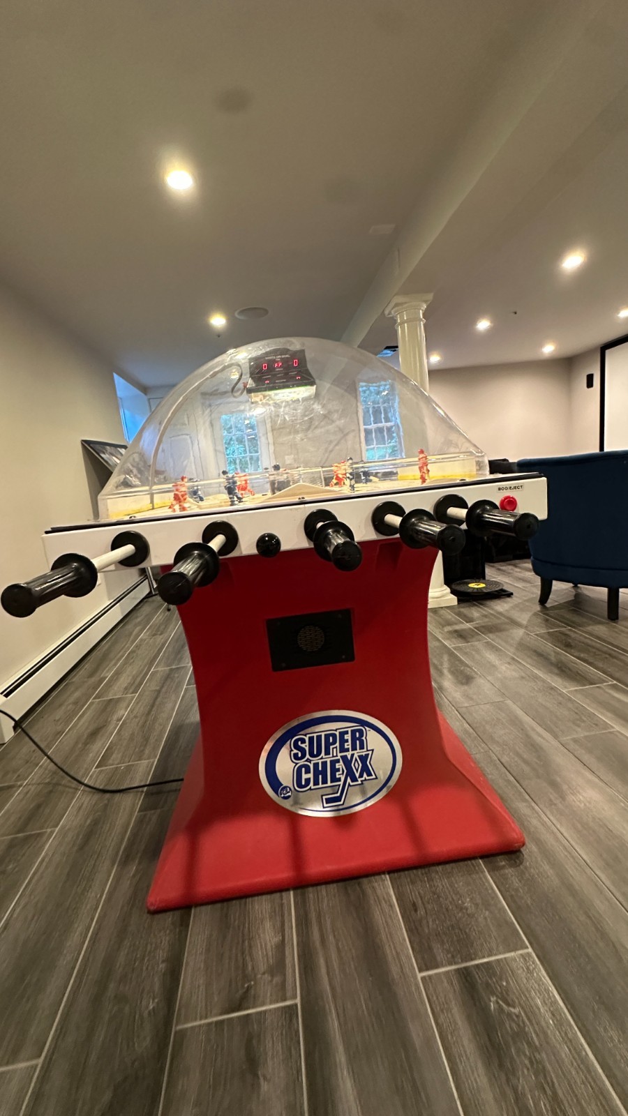SUPER CHEXX Bubble Hockey Arcade Table – USA vs Canada – Coin Op – Great Condit!