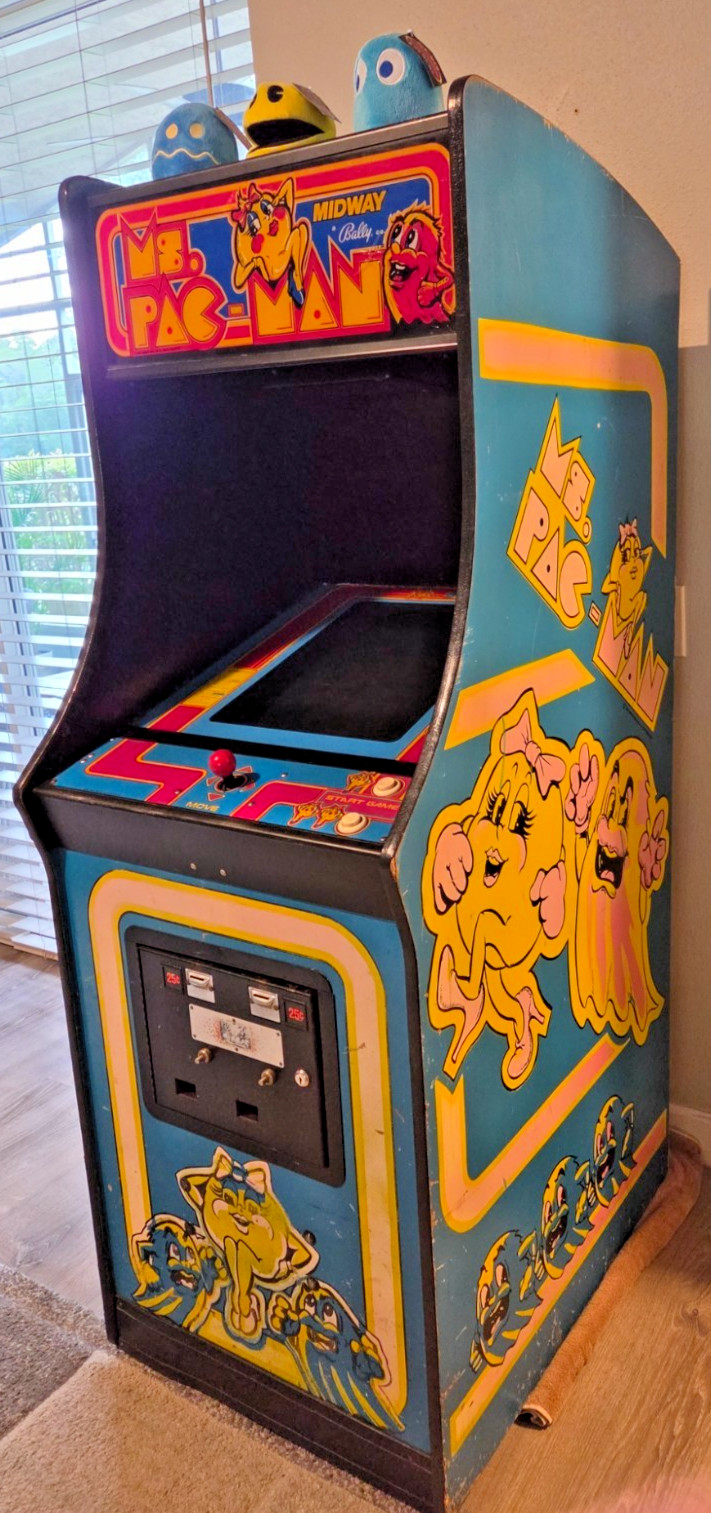 ALL ORIGINAL MS. PACMAN, ORIGINAL MONITOR WITH CAP KIT, ORIGINAL PCB + PAPERWORK