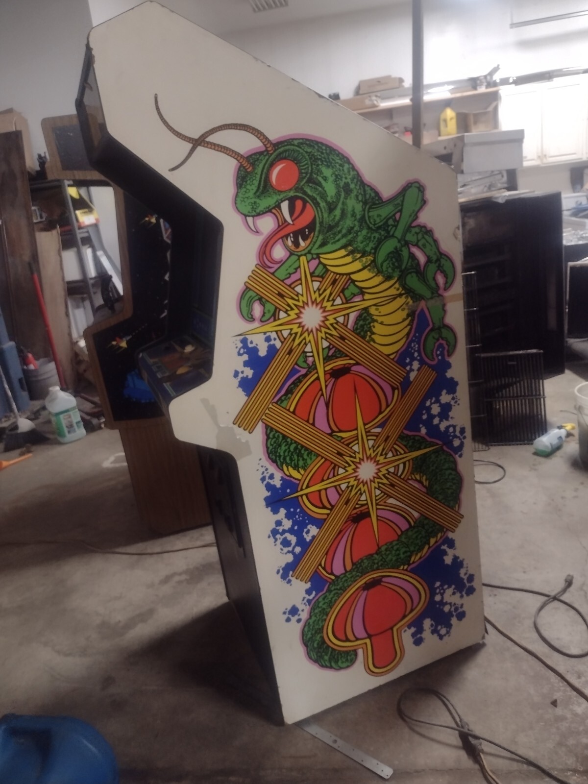 Classic Vintage 1980’s Atari Centipede FULL SIZE Rare Arcade Game