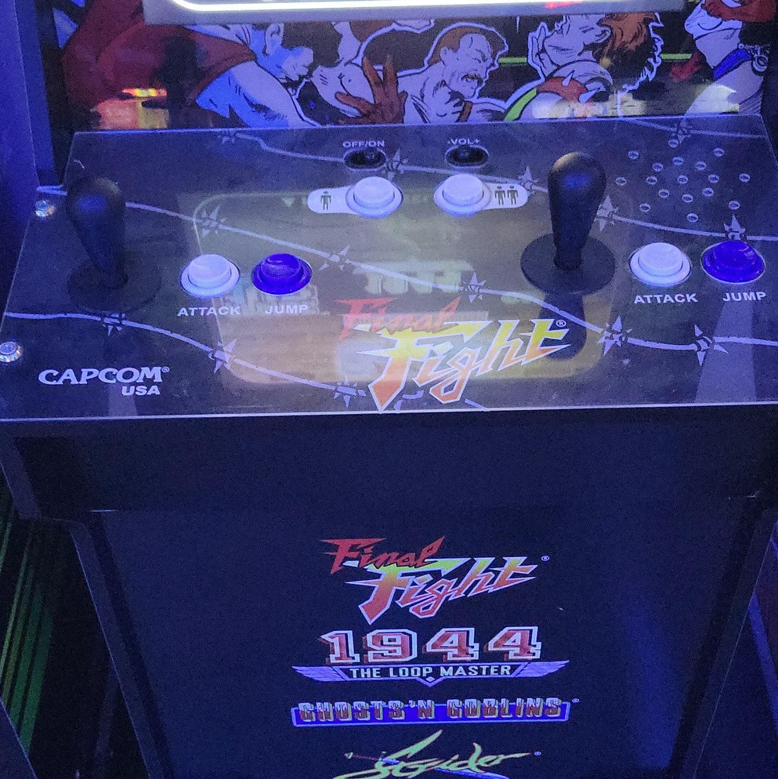 Arcade1Up Final Fight Capcom Arcade Cabinet w/ Riser – Light Up Marquee